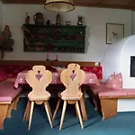 Pensionat Gaestehaus Bichl Umhausen