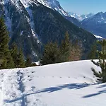 Gaestehaus Bichl 3* Umhausen
