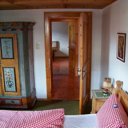 Vendégház Gaestehaus Bichl