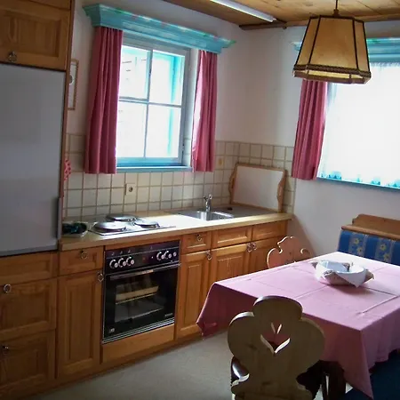 Vendégház Gaestehaus Bichl 3*