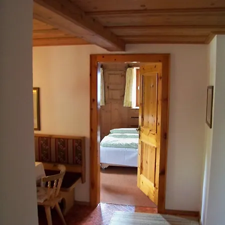 Gaestehaus Bichl بيت ضيافة 3*