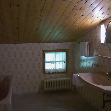 Vendégház Gaestehaus Bichl Umhausen