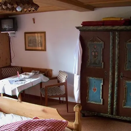 Vendégház Gaestehaus Bichl