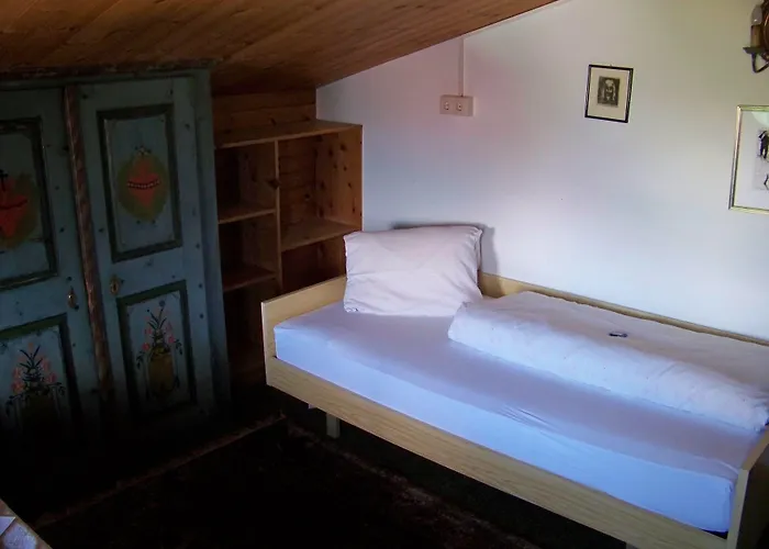 ゲストハウス Gaestehaus Bichl 3*