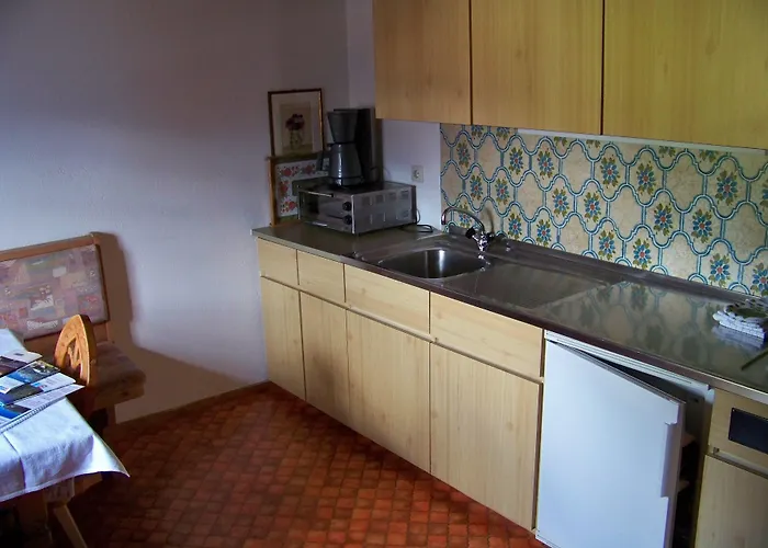 ゲストハウス Gaestehaus Bichl 3*