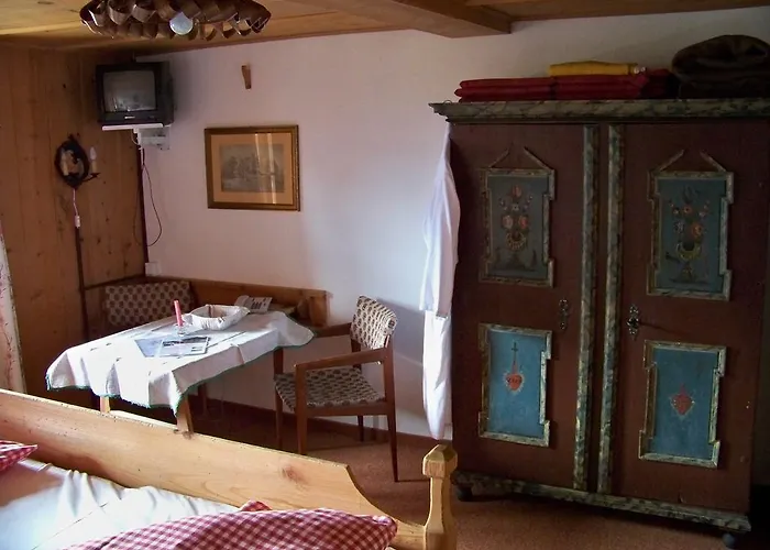 ゲストハウス Gaestehaus Bichl