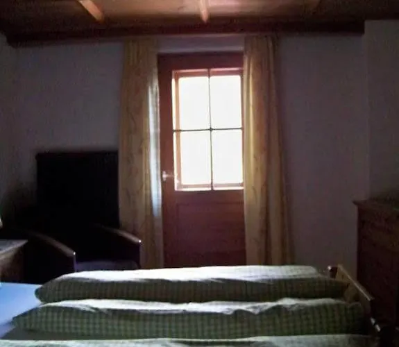 ゲストハウス Gaestehaus Bichl