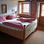 Gastehaus Bichl 3*